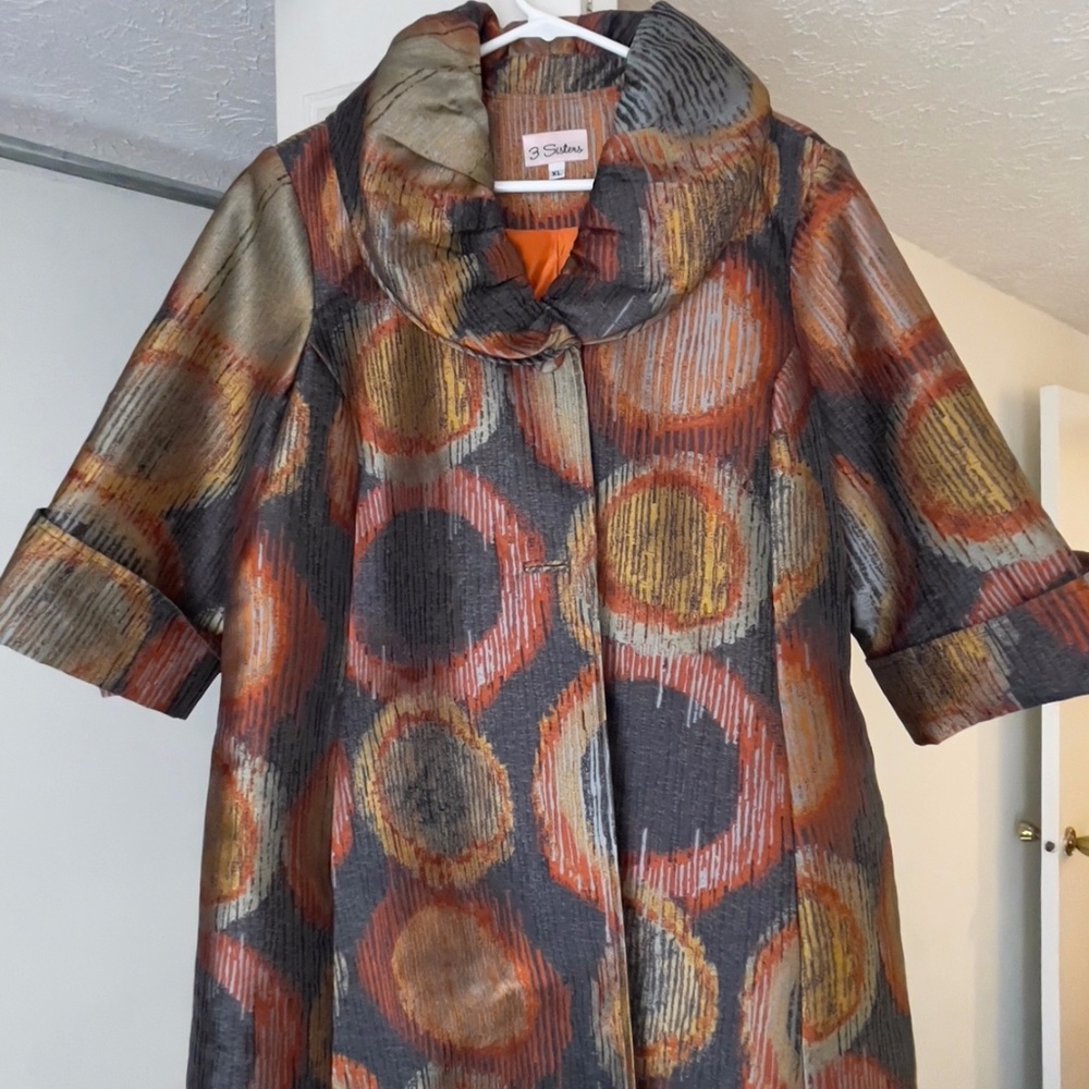 3 Sisters Gray with Multi Circles Swing Jacket